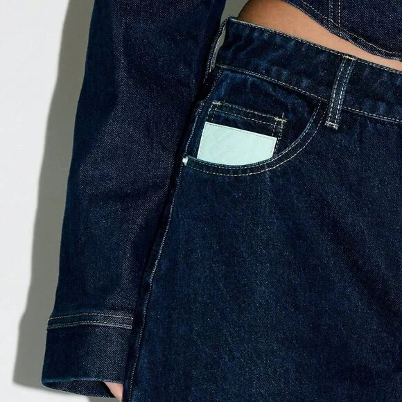 Dark Wash Casual Women's Barrel Cut Wide Leg High Waisted Jeans - Picture 4 of 5